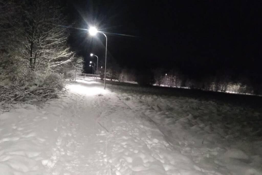 Nowoczesne Mieszkanie Blisko Natury I Sklepu Biedronka Karpacz Exterior foto